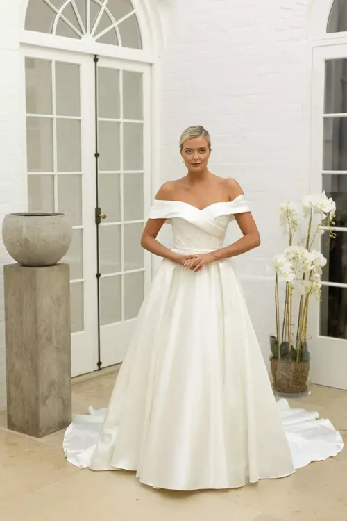 True bride stockists top